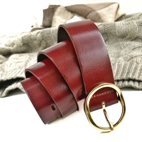 Banana Republic Accessories - Banana Republic Chestnut Leather Belt | Timeless 90s Minimalist Fall Essential